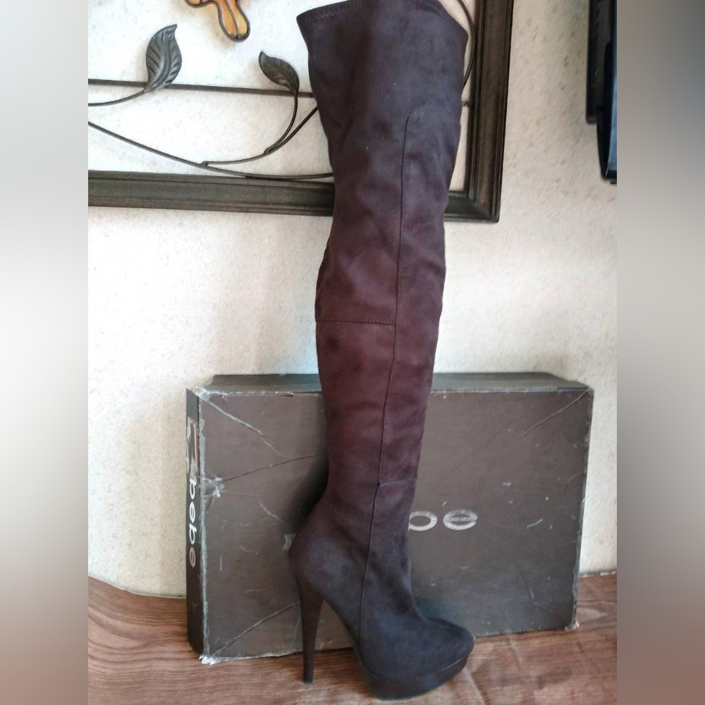 Bebe Daniele brown high heeled pull on over the knee boots in size 7.